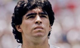 Diego Armando Maradona: Emblema Eterno del Fútbol Argentino