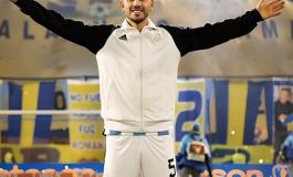 Después de 11 años, Paredes vuelve a vestir la camiseta de Boca