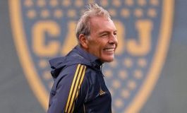 Esparcieron parte de las cenizas de Miguel Ángel Russo en la Bombonera