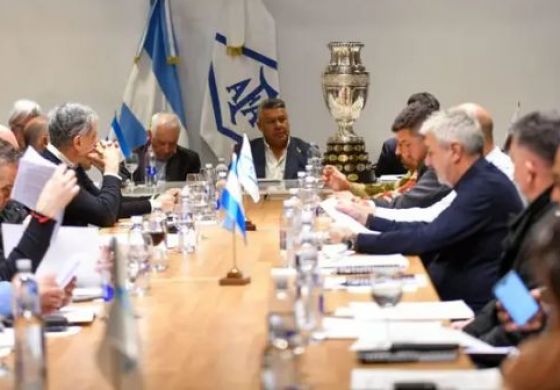 Reunión en AFA para tratar los derechos televisivos del torneo de la Primera Nacional