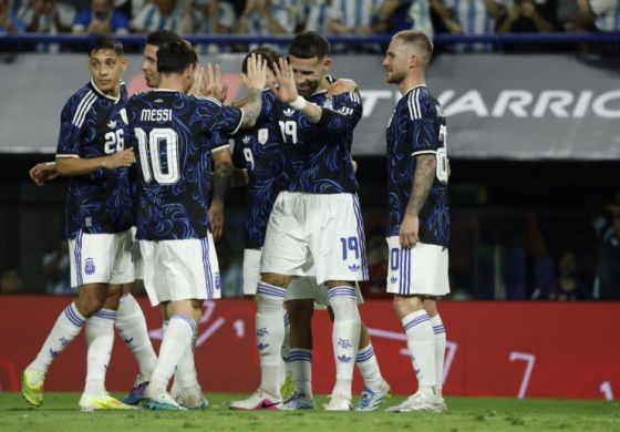 Amistoso internacional: Argentina apalstó 5-0 a Zambia en la despedida 