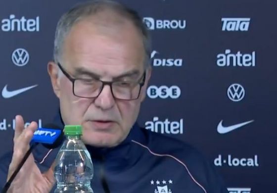 Bielsa habló de Valverde, Muslera y desmintió el conflicto que marcó su ciclo en Uruguay