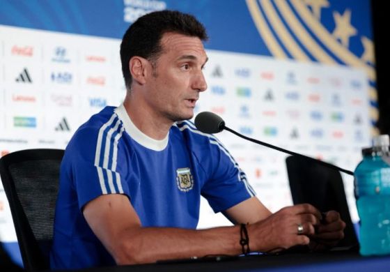 Scaloni no descarta mover piezas para la semifinal ante los ingleses