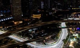 Verstappen conquistó Marina Bay y Colapinto no pudo terminar la carrera